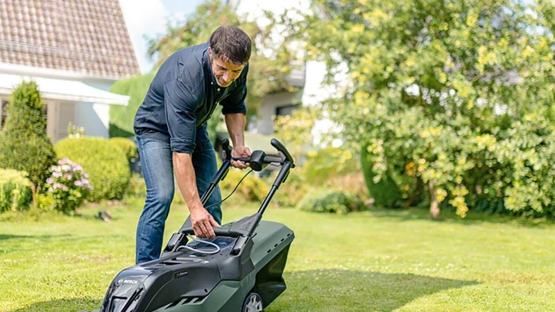 5 Incredible Lawn Mowers for Summer 2023: Your Essential Guide to a Flawless British Lawn