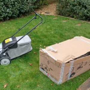 Don’t Buy an Expensive Lawnmower in a Box – Why Delivery Matters More Than You Think