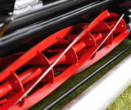 Precision 6 Bladed Cutting System