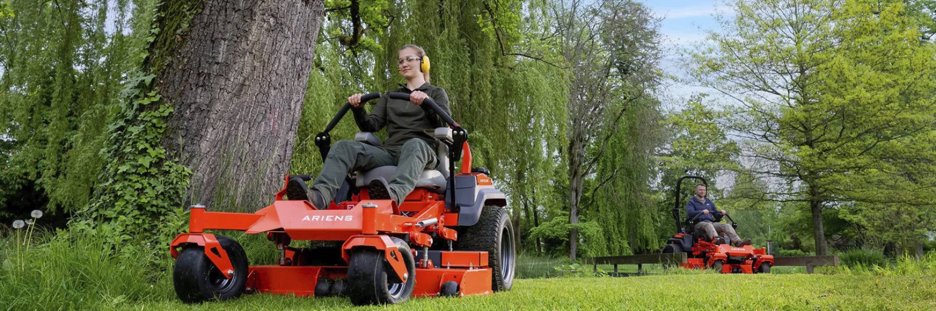 Apex 48R Zero Turn Ride On Mower (Rear Discharge Deck)