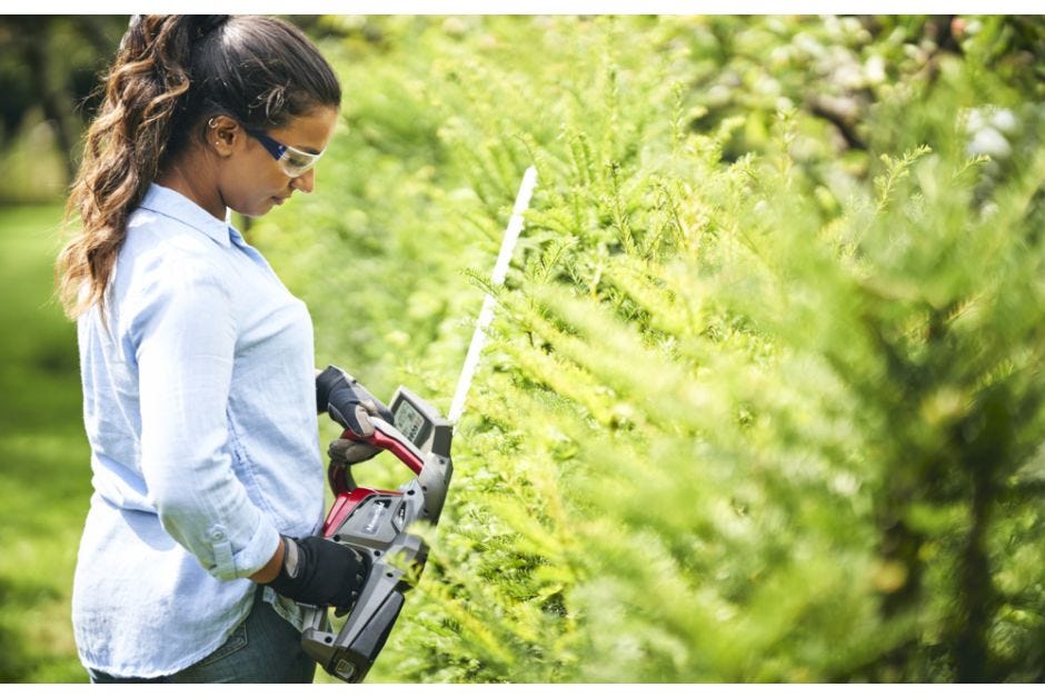 Mountfield MHT 20 Li 20v Cordless Hedge Trimmer Kit (Inc Battery & Charger)
