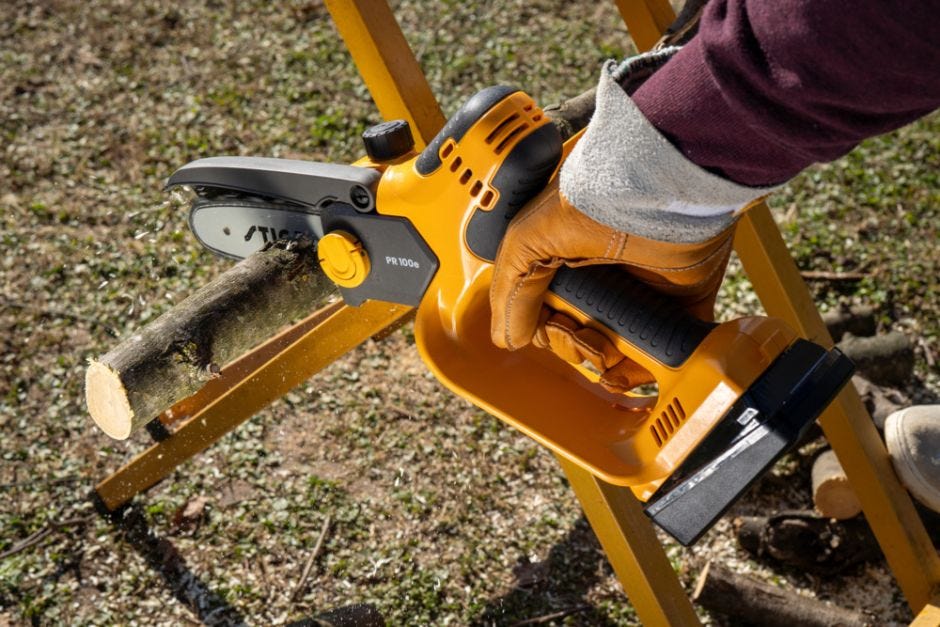 Stiga PR 100e 20v Cordless Pruning Saw Kit