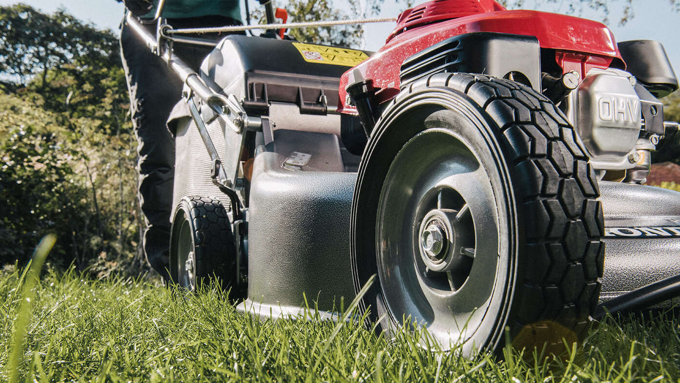 Honda HRH Lawn Mowers Banner