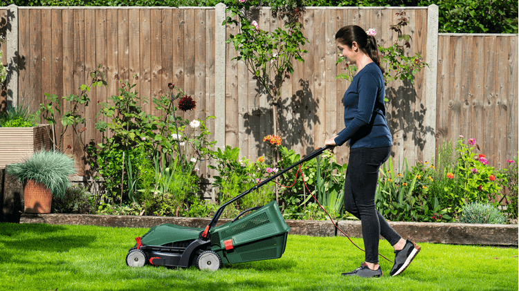 Ideal for mowing small to medium-sized lawns